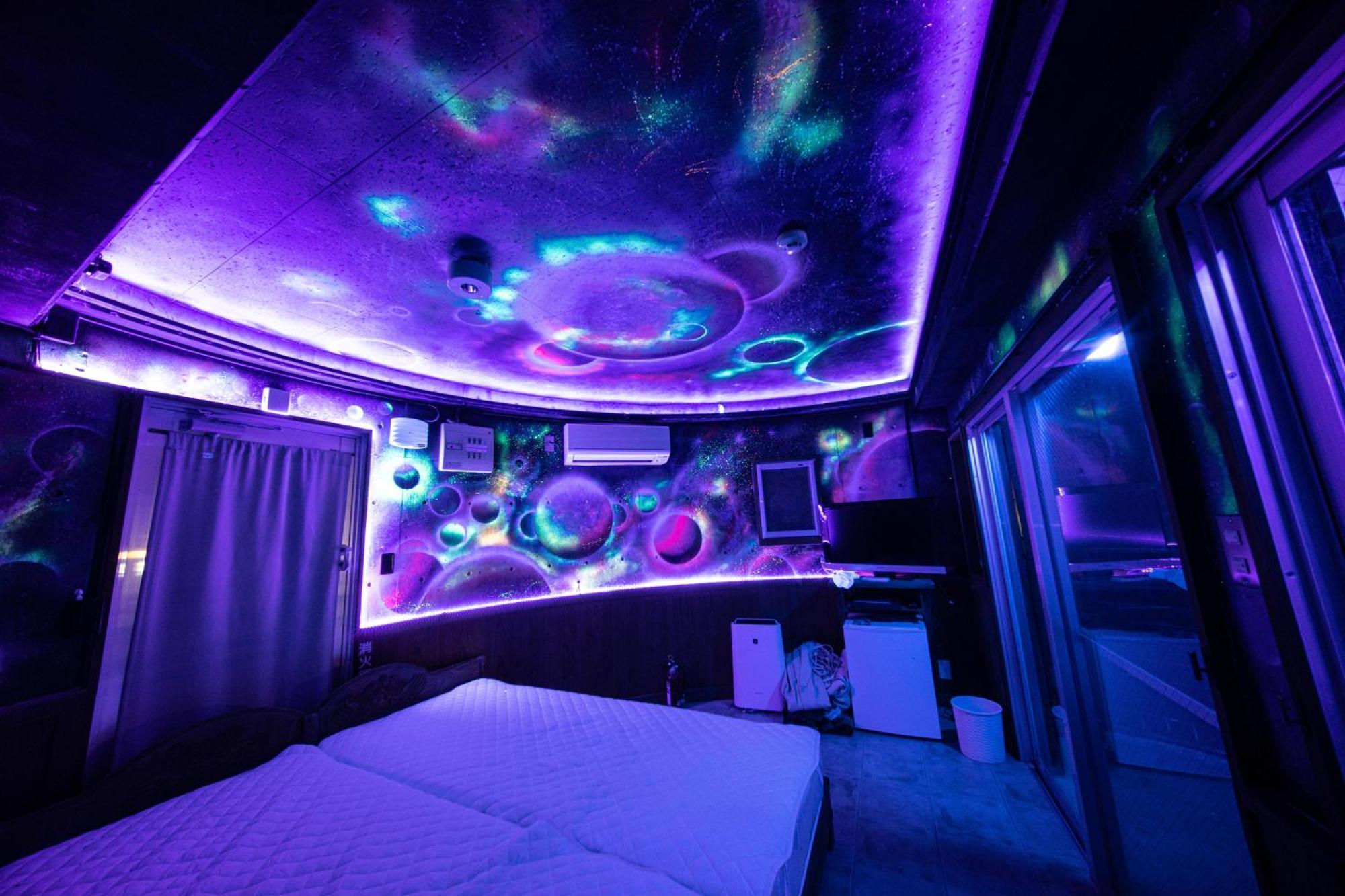 Buzz Resort Onna Exteriér fotografie